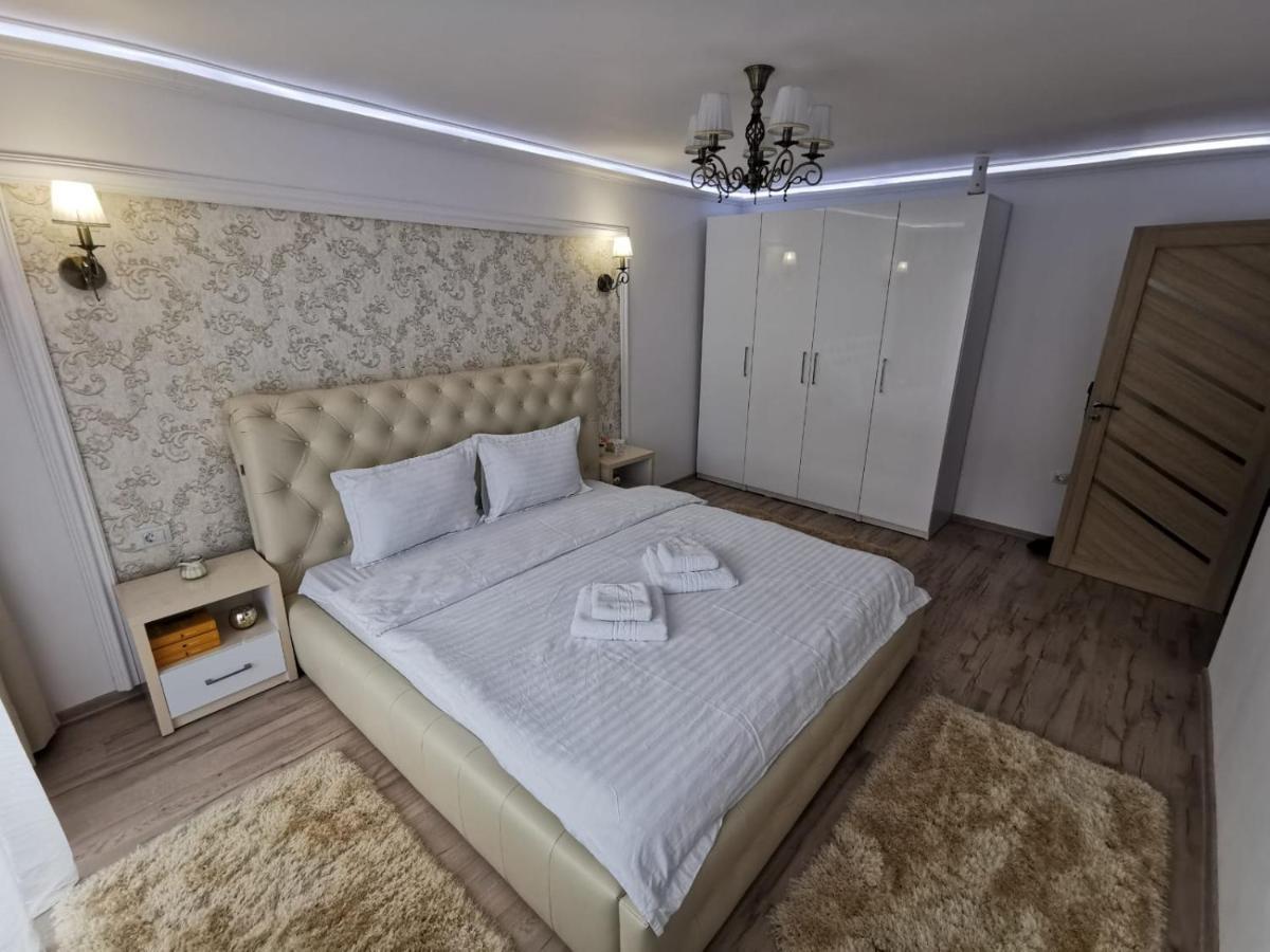 Apartament Gold Luxury Apartamento Tîrgu Ocna Exterior foto