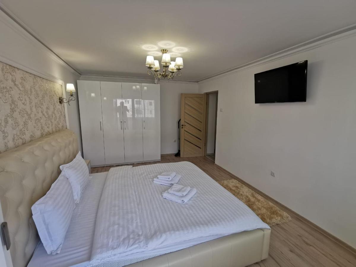 Apartament Gold Luxury Apartamento Tîrgu Ocna Exterior foto