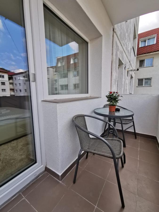 Apartament Gold Luxury Apartamento Tîrgu Ocna Exterior foto