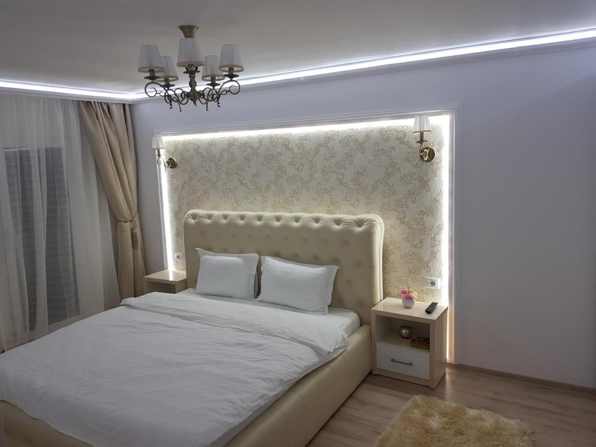 Apartament Gold Luxury Apartamento Tîrgu Ocna Exterior foto